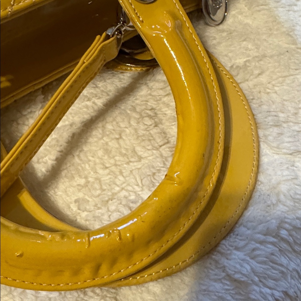 Dior Lady Dior Large Yellow Patent Leather - Picture 14 of 16